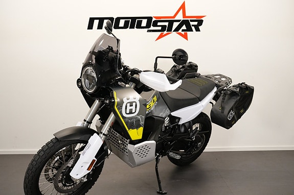 Husqvarna Norden 901 Expedition 2 of 4