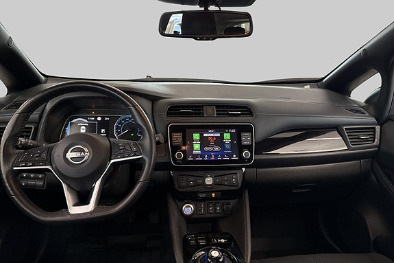 Nissan Leaf 7 of 12