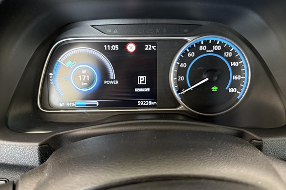 Nissan Leaf 11 of 12