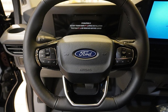 Ford Transit Custom 9 of 11