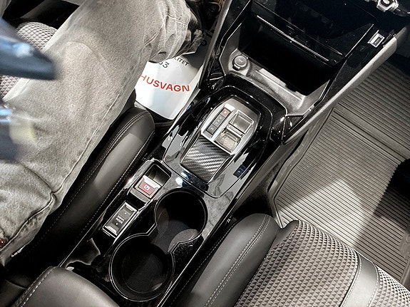 Peugeot 2008 13 of 19