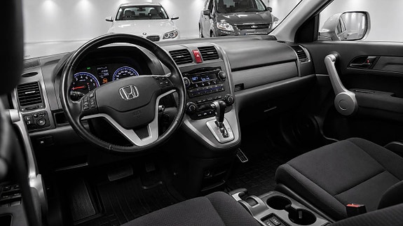 Honda CR-V 13 of 19