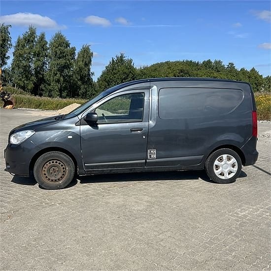 Dacia Dokker - Ny motor / New engine 3 of 29