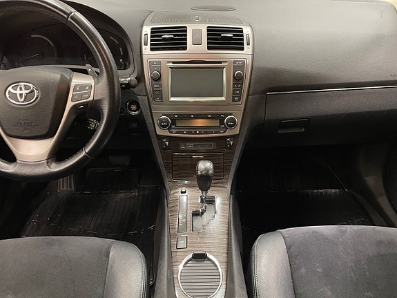 Toyota Avensis 11 of 25