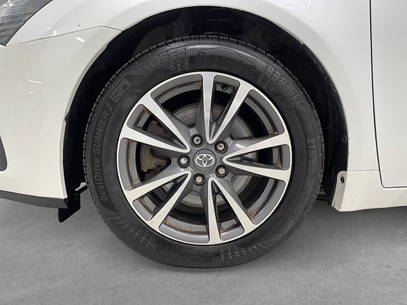Toyota Avensis 8 of 25