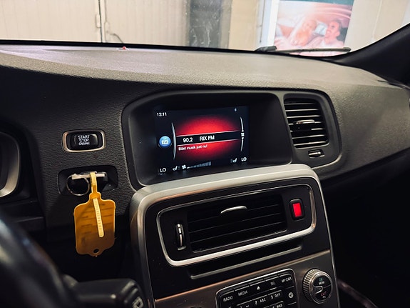 Volvo V60 Cross Country 12 of 23