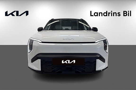 Kia EV3 2 of 25