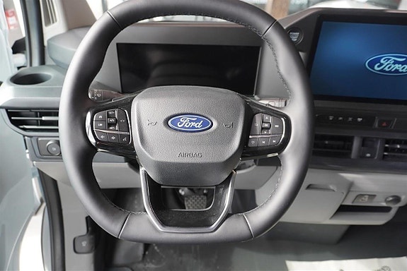 Ford Transit Custom 4 of 11