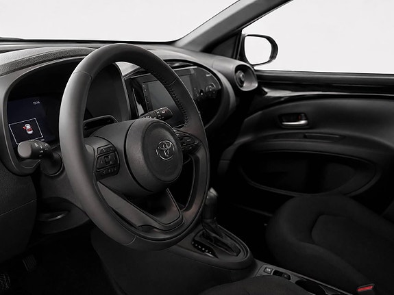 Toyota Aygo X 5 of 6