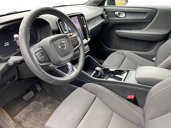 Volvo C40 3 of 4
