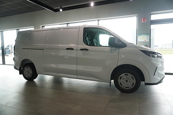 Ford Transit Custom 7 of 11