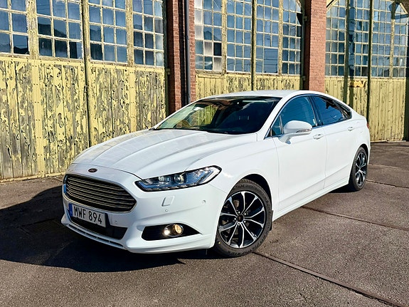 Ford Mondeo 2 of 8