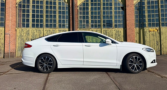 Ford Mondeo 4 of 8