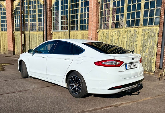 Ford Mondeo 3 of 8