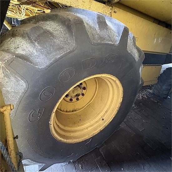 New Holland TF44 - Skærebord /header 24 ft 19 of 30