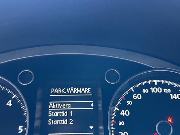 Volkswagen Passat Alltrack 12 of 22