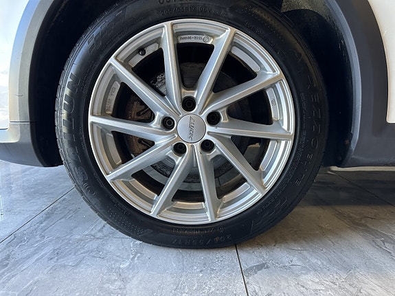 Volkswagen Passat Alltrack 7 of 22