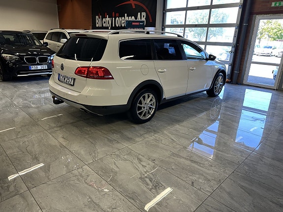 Volkswagen Passat Alltrack 5 of 22