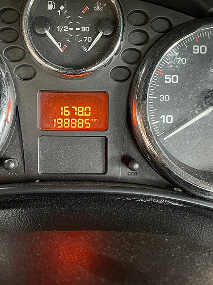 Peugeot 207 CC 3 of 6