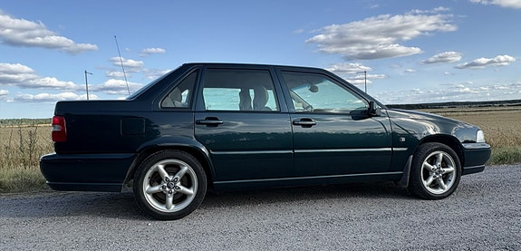 Volvo S70 4 of 6
