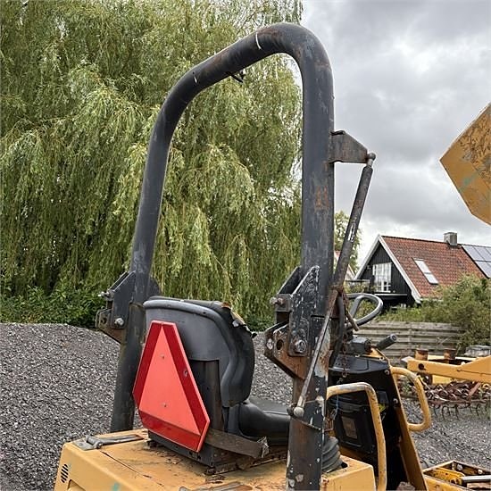 Thwaites 1.5Tonne 18 of 30