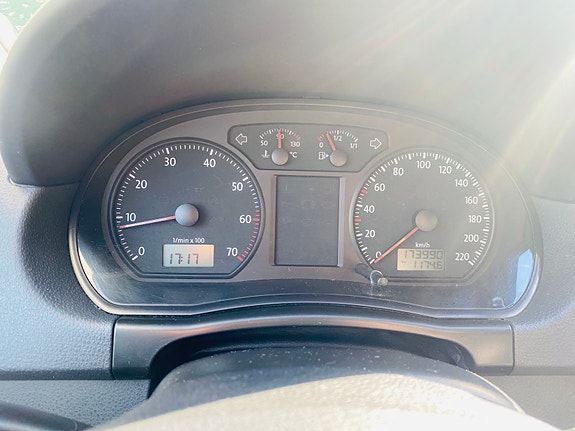 Volkswagen Polo 9 of 9