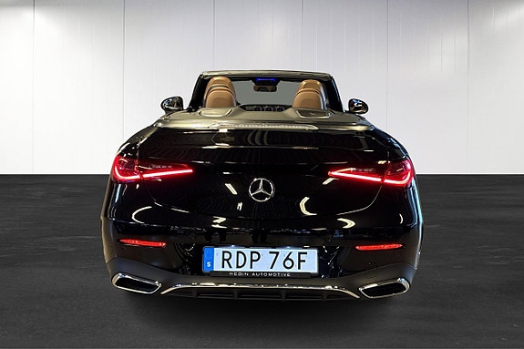 Mercedes-Benz CLE200 10 of 23