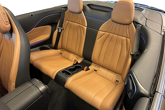 Mercedes-Benz CLE200 18 of 23