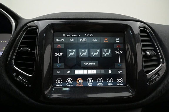 Jeep Compass 14 of 27