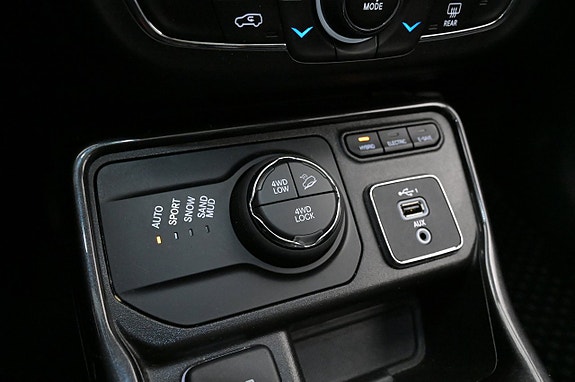 Jeep Compass 17 of 27