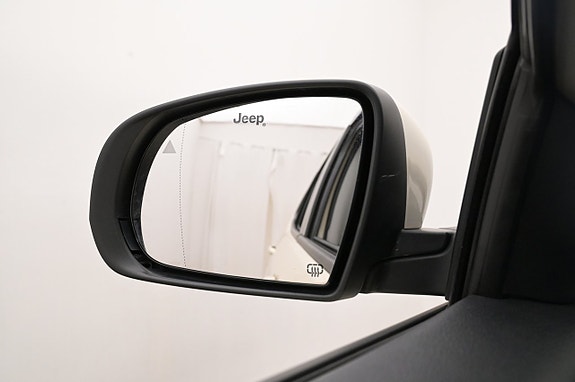 Jeep Compass 20 of 27