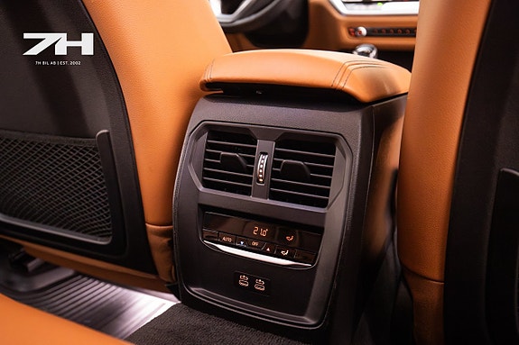 BMW 320d 18 of 22