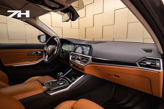 BMW 320d 13 of 22