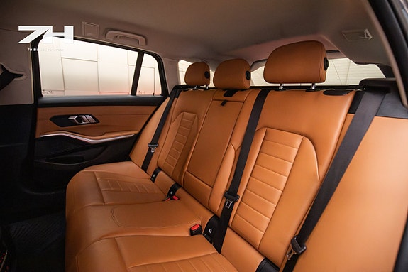 BMW 320d 17 of 22