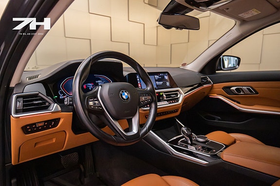 BMW 320d 9 of 22
