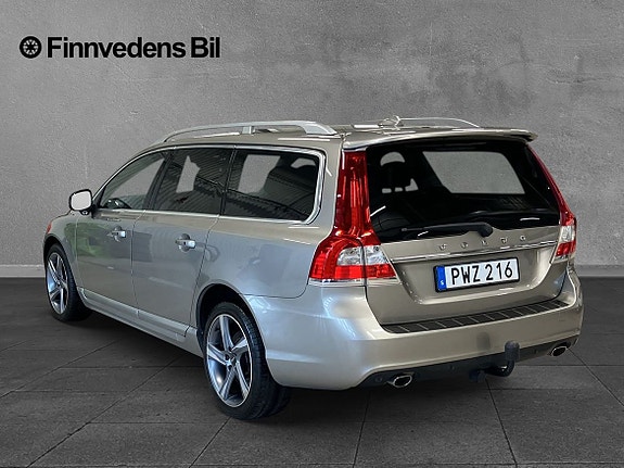 Volvo V70 4 of 9