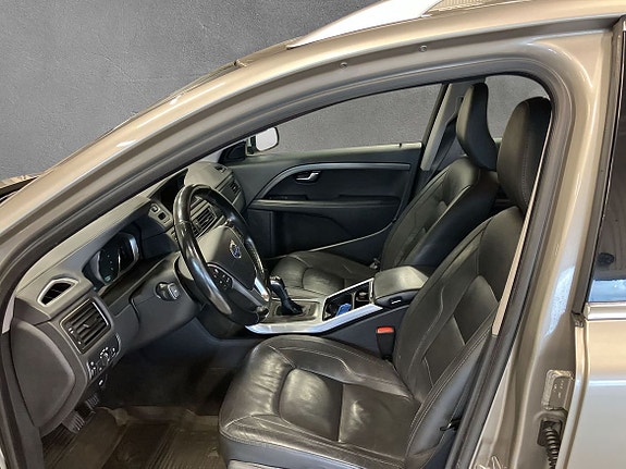 Volvo V70 7 of 9