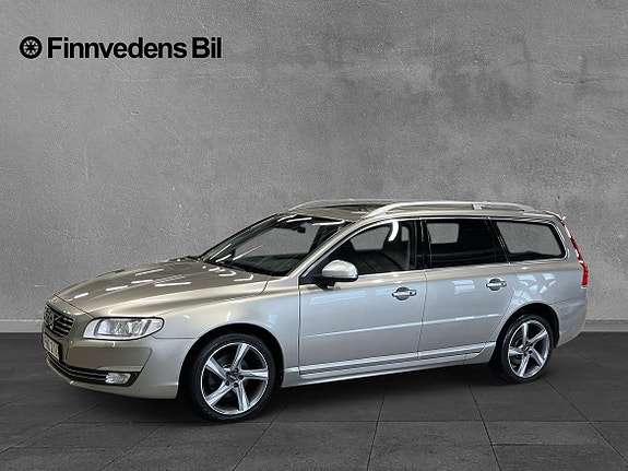 Volvo V70 2 of 9