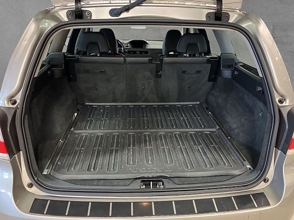 Volvo V70 9 of 9