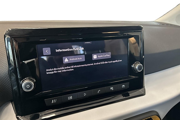 Seat Arona 23 of 27
