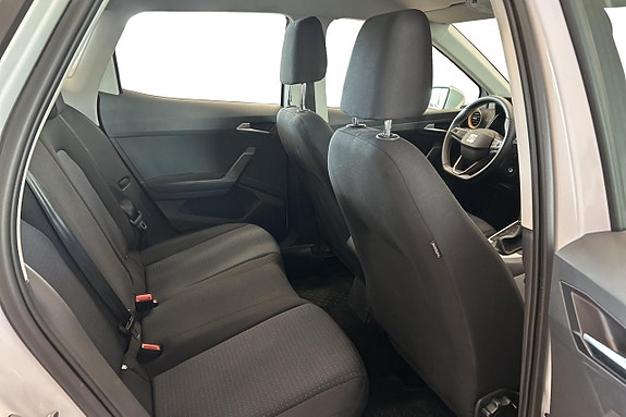 Seat Arona 15 of 27