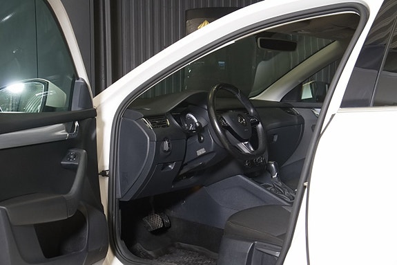 Skoda Octavia 7 of 15