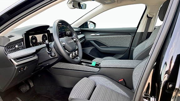 Skoda Superb 7 of 12
