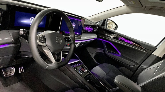 Volkswagen Tiguan 7 of 12