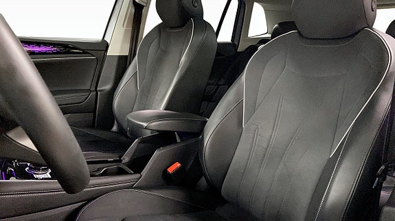 Volkswagen Tiguan 8 of 12