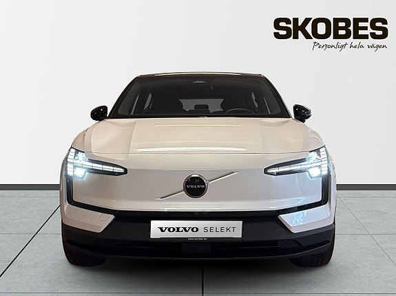 Volvo EX30 2 of 24