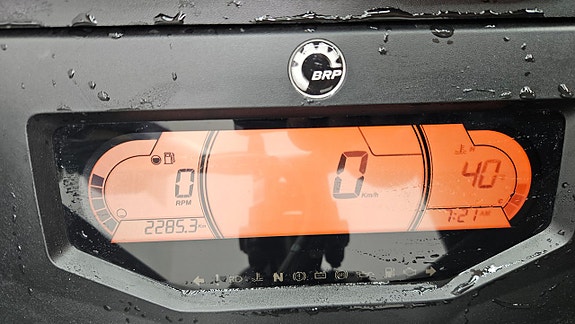 Ski-Doo Renegade XRS 850 E-TEC 6 of 6