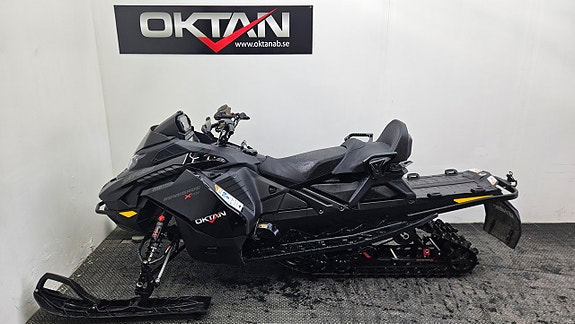Ski-Doo Renegade XRS 850 E-TEC 5 of 6