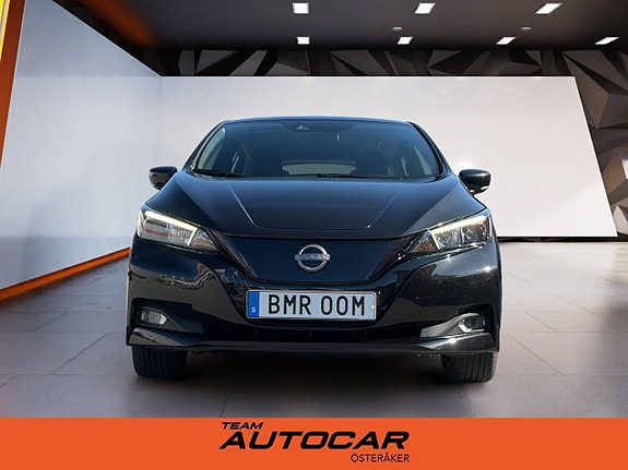 Nissan Leaf 3 of 15