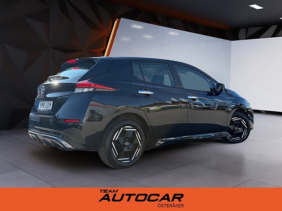 Nissan Leaf 4 of 15